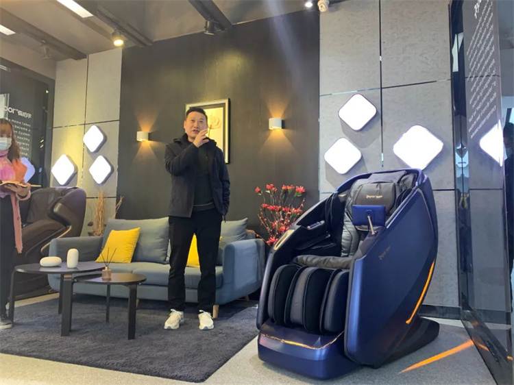 KY开元888集团旗下品牌—锐珀尔举行新款4D穴感总裁按摩椅S500内训会